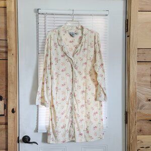 Secret Treasures womans flannel gown  size XL